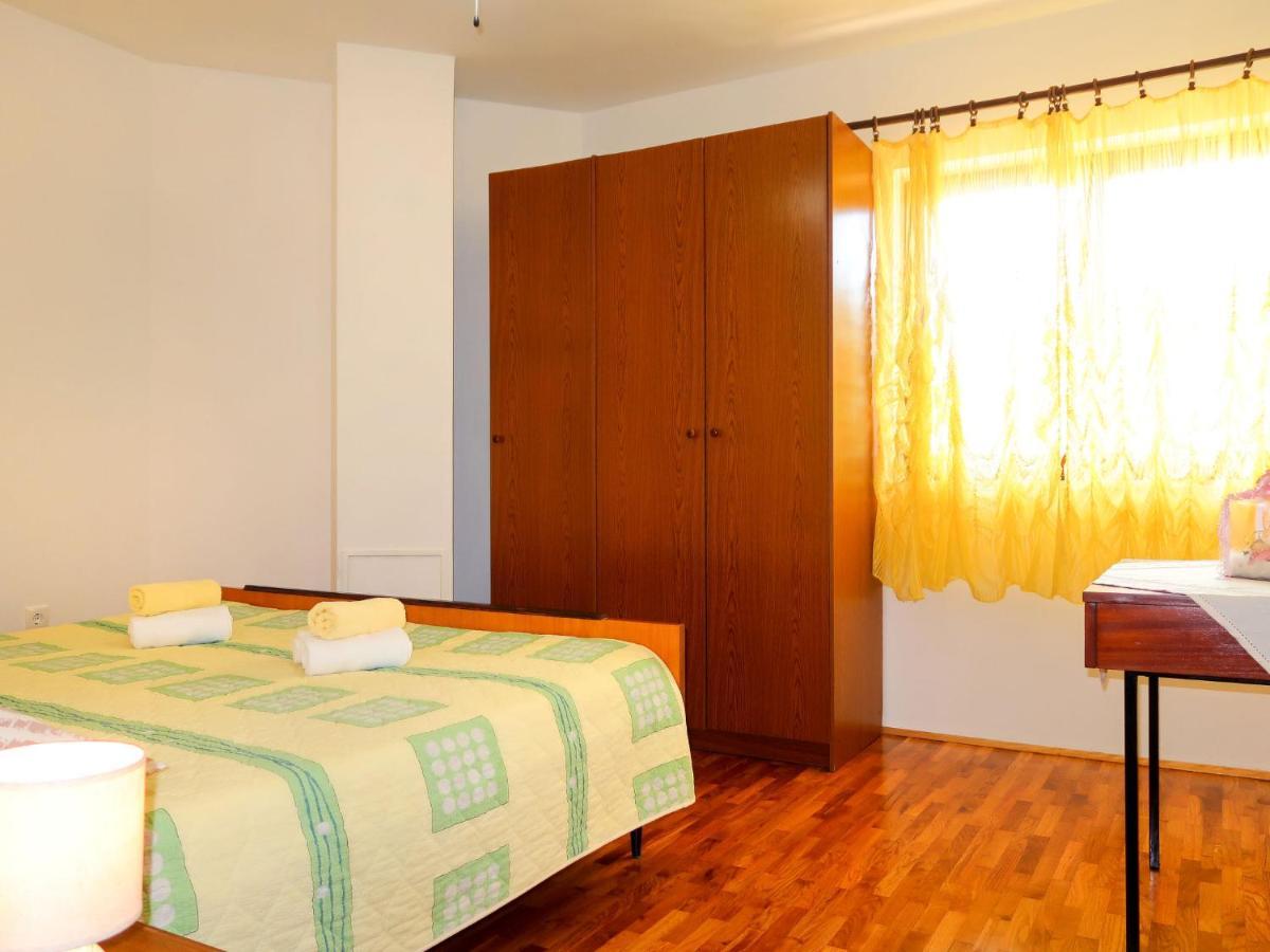 Apartment Vera - Mlk326 By Interhome Malinska Zewnętrze zdjęcie