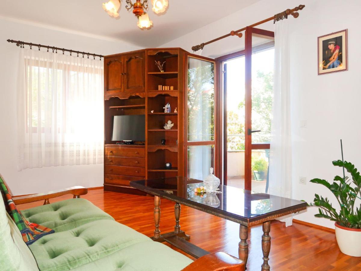 Apartment Vera - Mlk326 By Interhome Malinska Zewnętrze zdjęcie